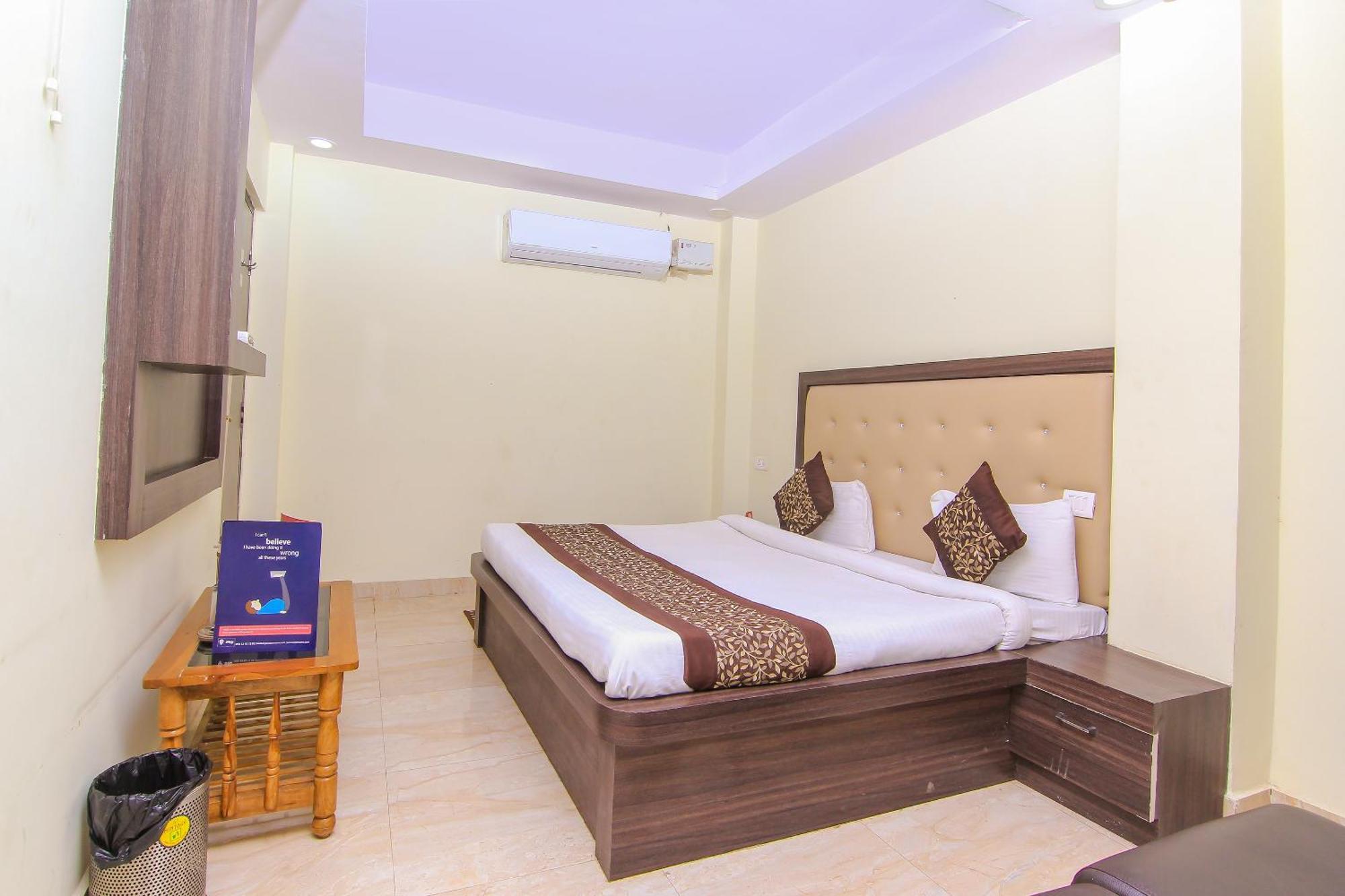 Oyo Flagship Hotel Cz Near Phoenix United Lucknow Eksteriør billede
