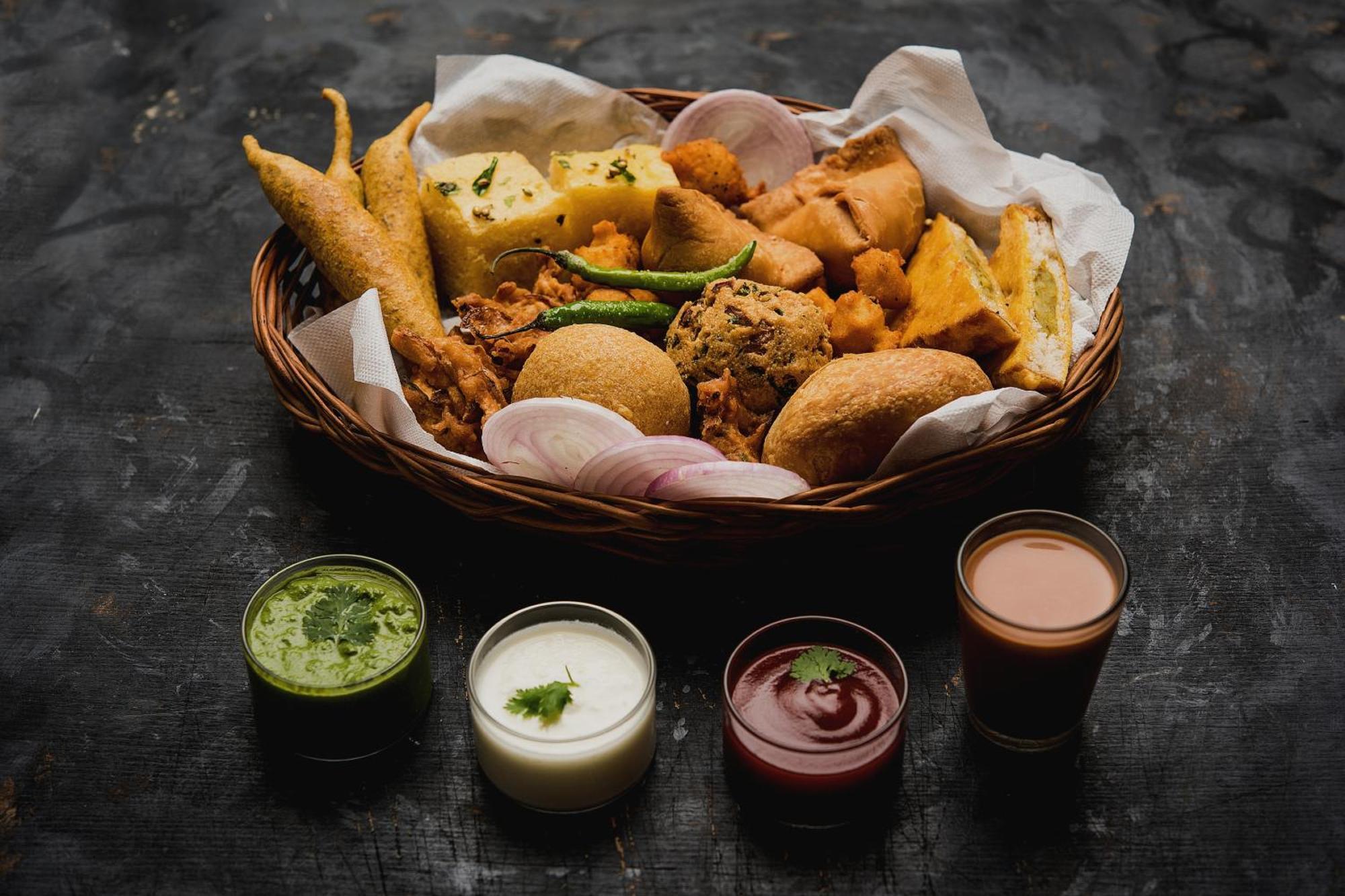 Oyo Flagship Hotel Cz Near Phoenix United Lucknow Eksteriør billede
